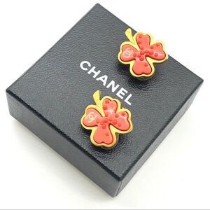 Chanel Coco Mark Clover Earrings Pink